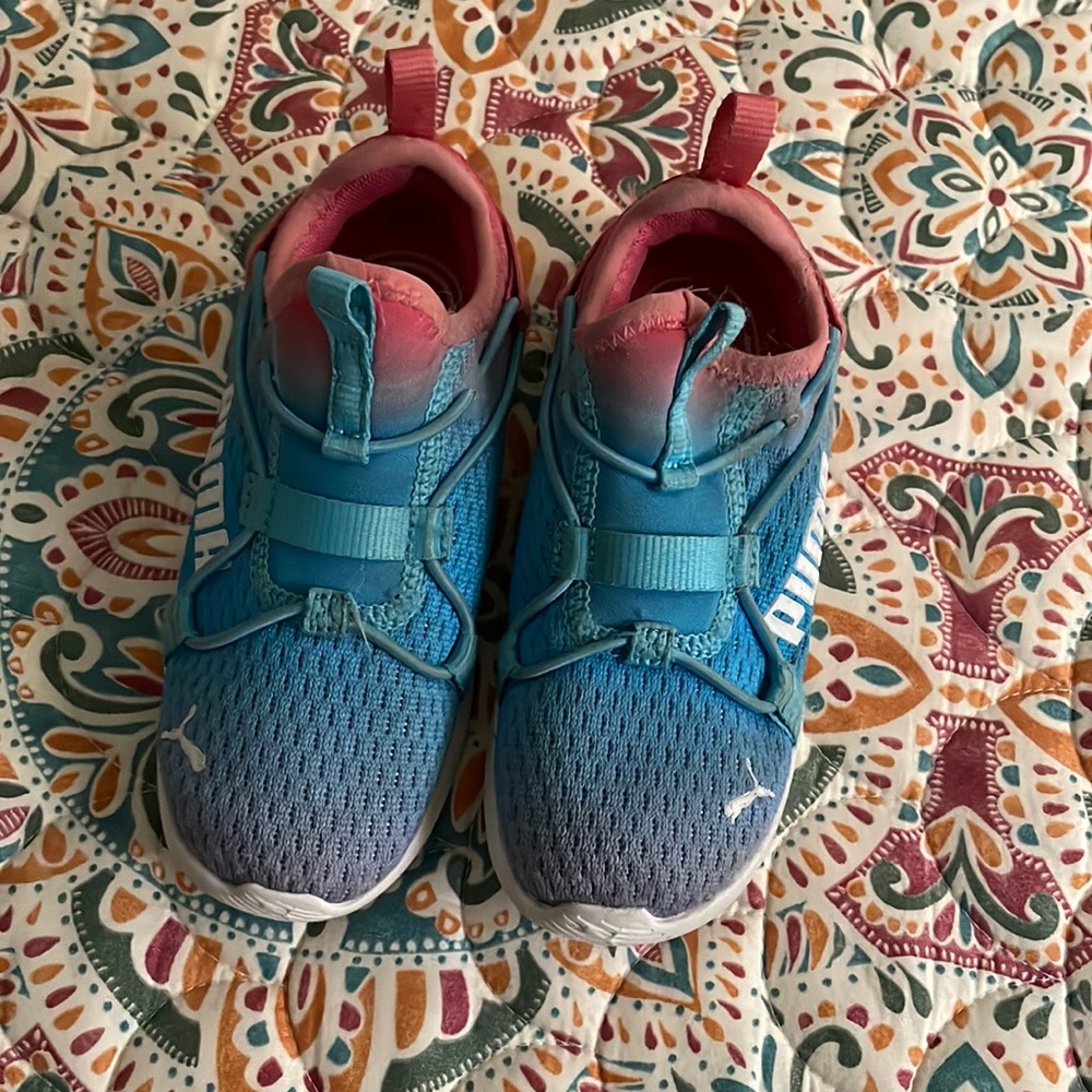 Puma girl sneakers